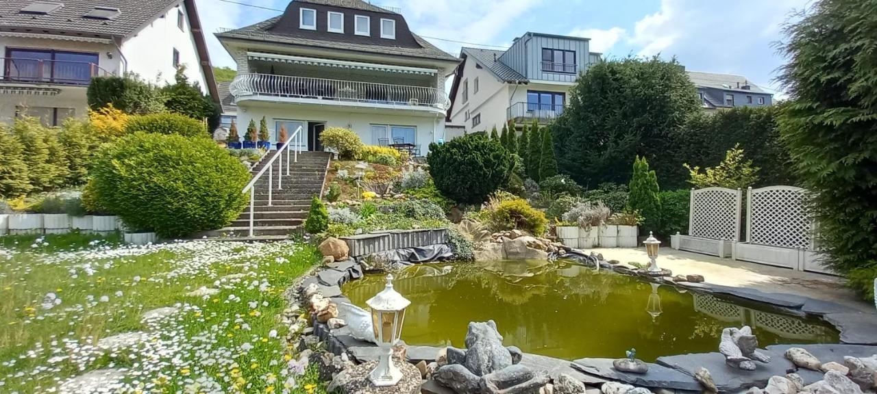 A Large Fully Furnished Private Apartment Linz am Rhein Exterior photo