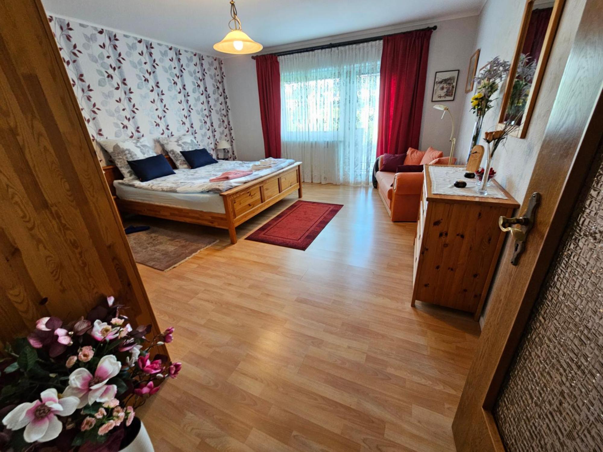 A Large Fully Furnished Private Apartment Linz am Rhein Exterior photo