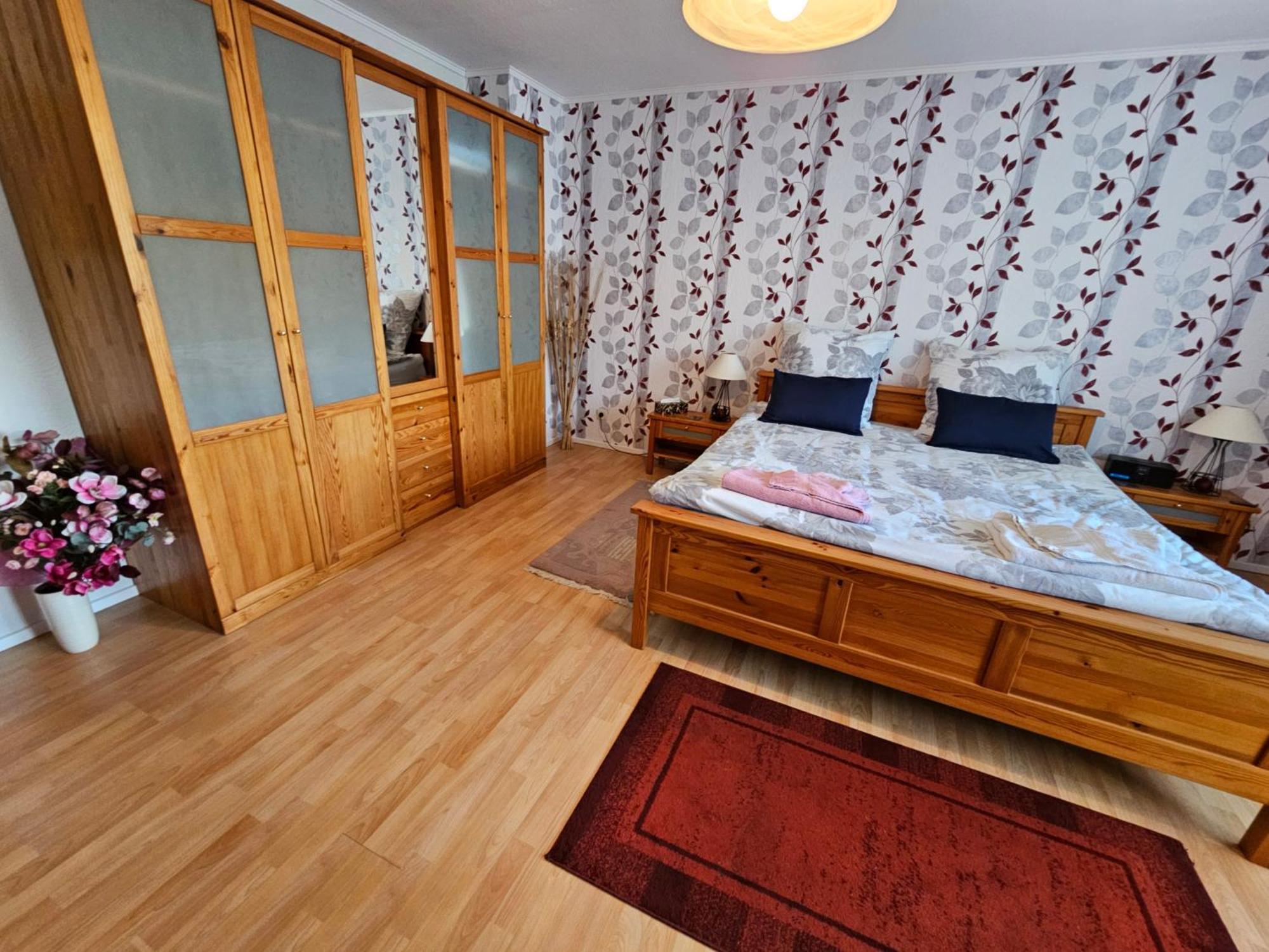 A Large Fully Furnished Private Apartment Linz am Rhein Exterior photo