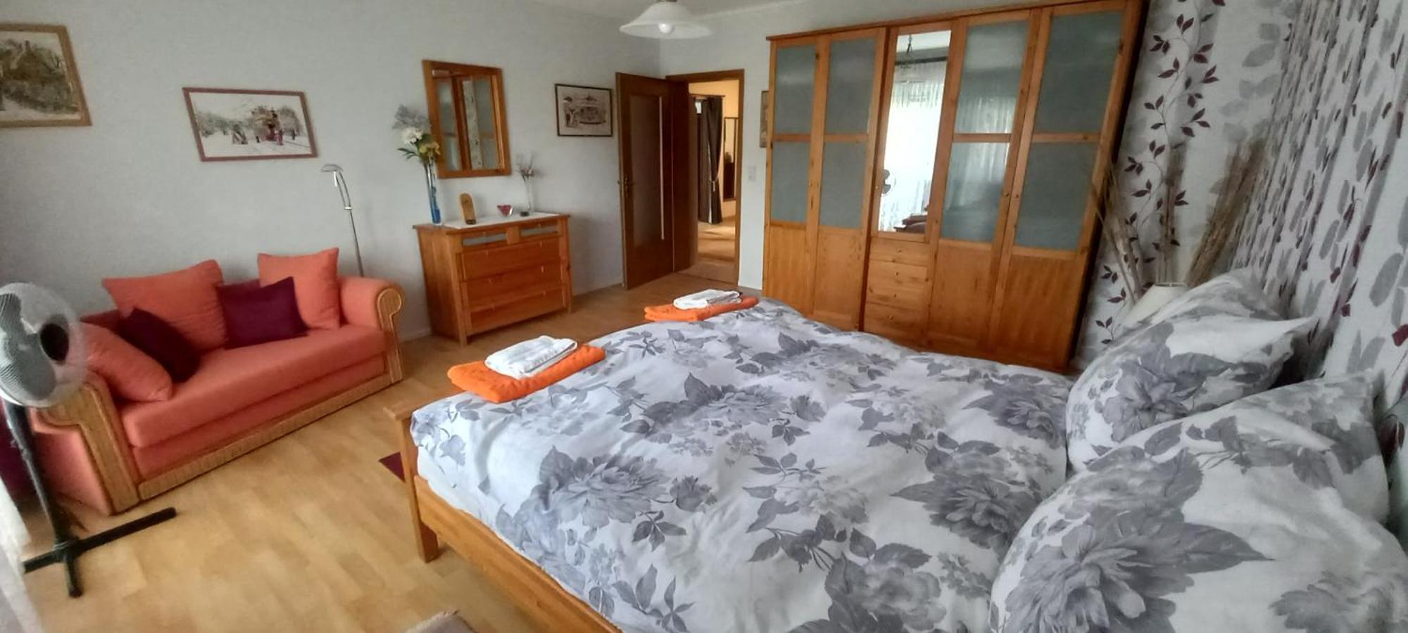 A Large Fully Furnished Private Apartment Linz am Rhein Exterior photo